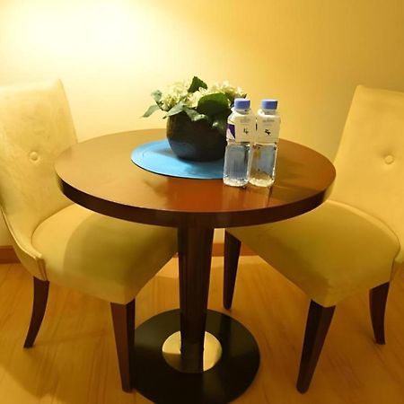 Lancaster Hotel Manila Mandaluyong Εξωτερικό φωτογραφία