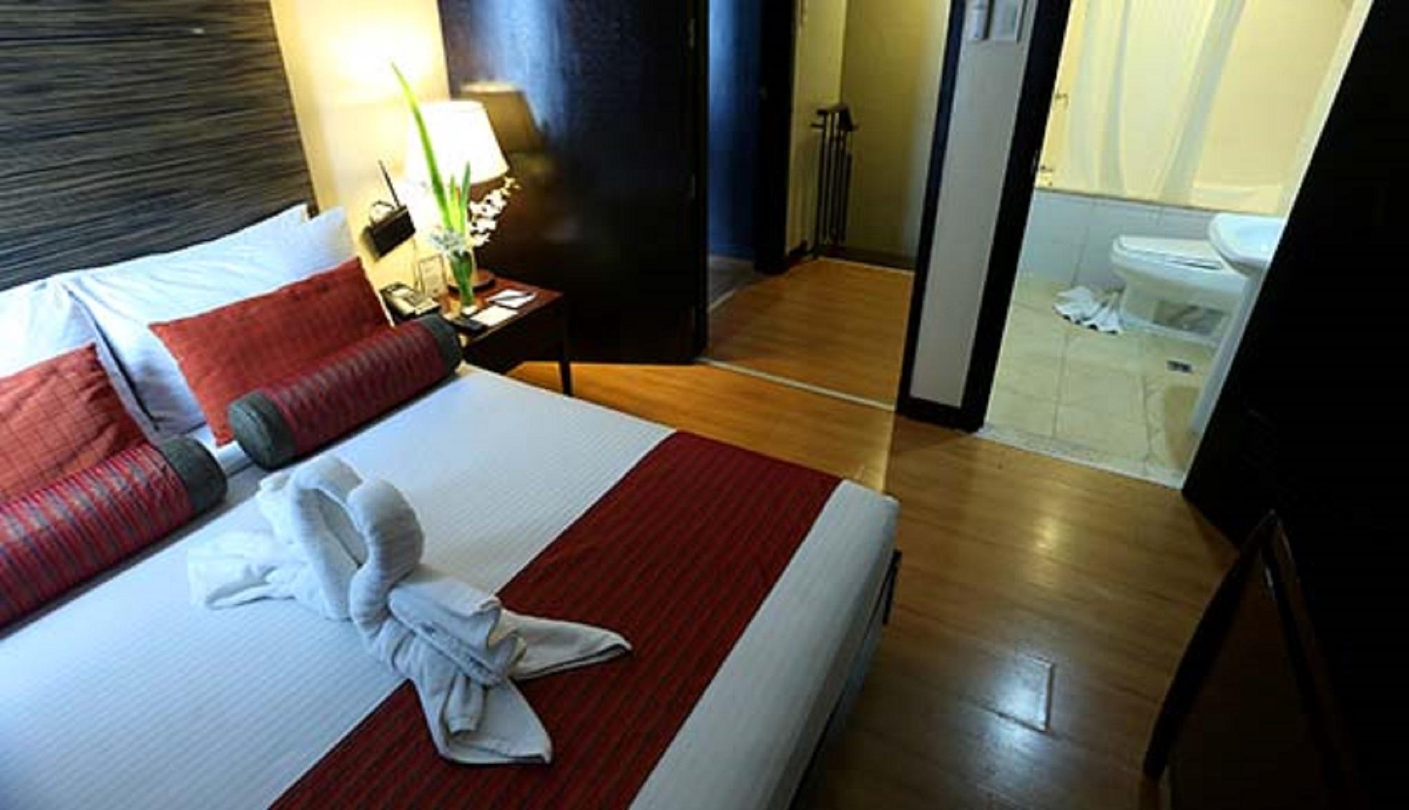 Lancaster Hotel Manila Mandaluyong Εξωτερικό φωτογραφία