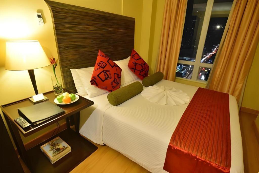 Lancaster Hotel Manila Mandaluyong Εξωτερικό φωτογραφία