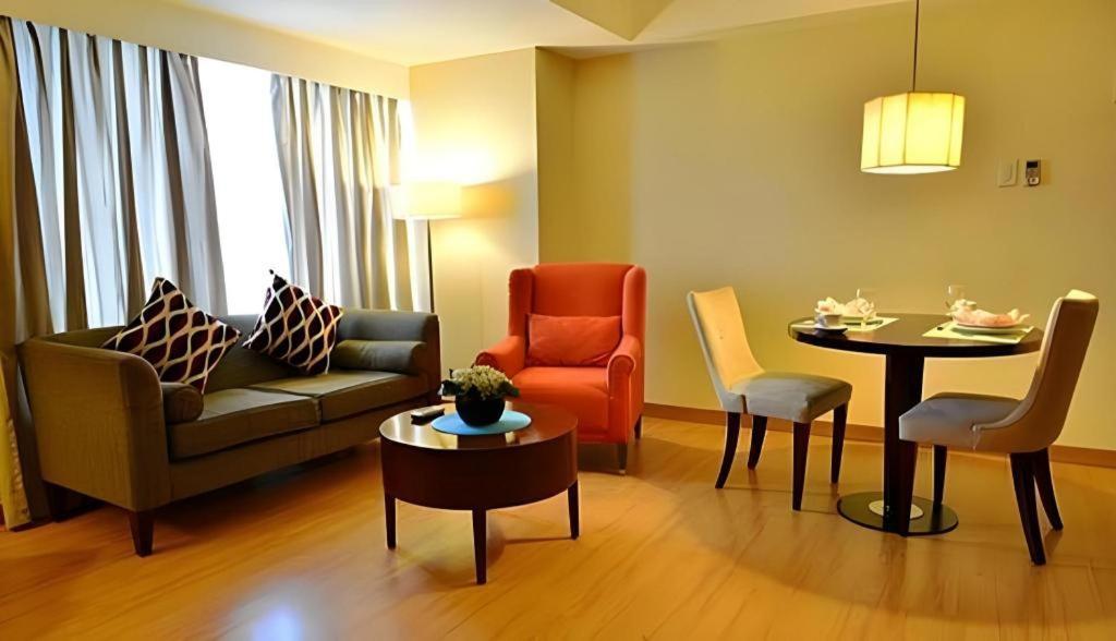 Lancaster Hotel Manila Mandaluyong Εξωτερικό φωτογραφία
