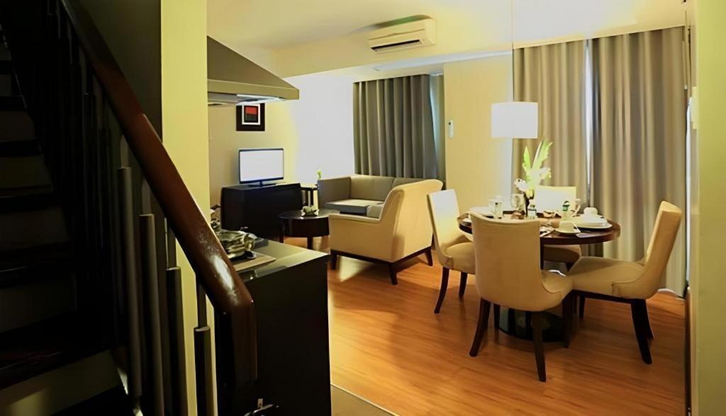 Lancaster Hotel Manila Mandaluyong Εξωτερικό φωτογραφία