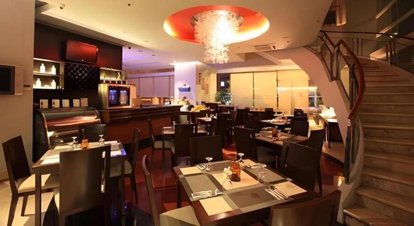 Lancaster Hotel Manila Mandaluyong Εξωτερικό φωτογραφία